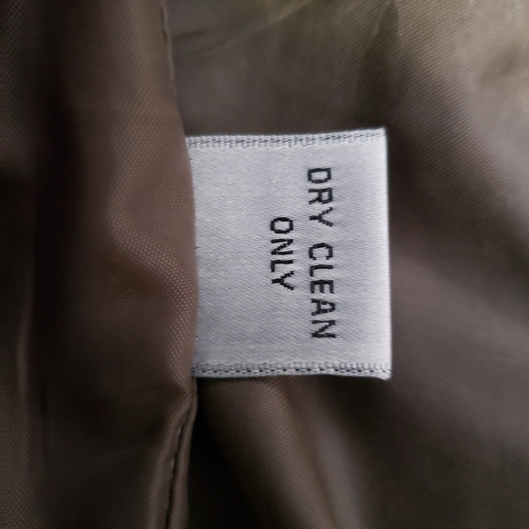 Amanda Smith Petites suit - Picture 8 of 8